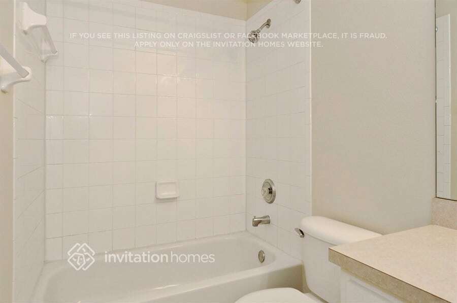 Building Photo - 5705 Lassies Way