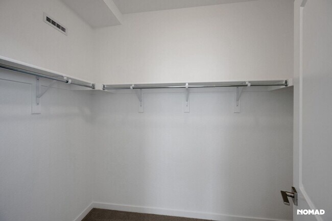 Building Photo - Spacious 3BR Townhome in Broomfield