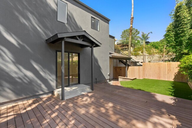 Building Photo - 3646 Curlew St