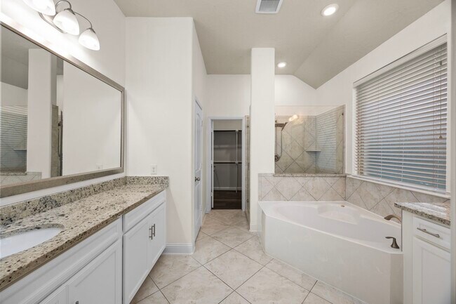 Building Photo - 8222 Lockridge Terrace Ln