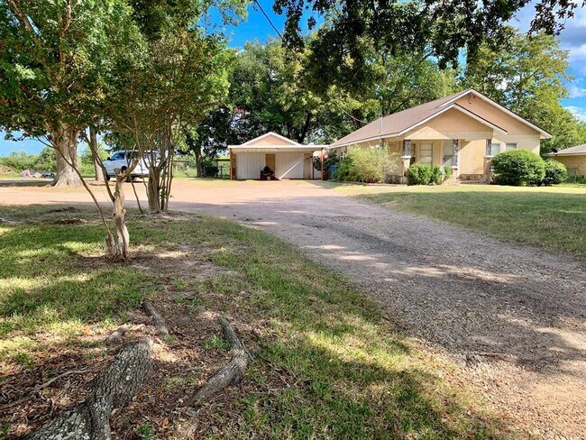 Building Photo - 1510 Piedmont