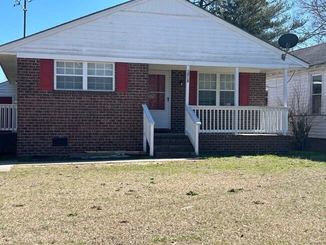 Primary Photo - 3 Bedroom One Bath House For Rent