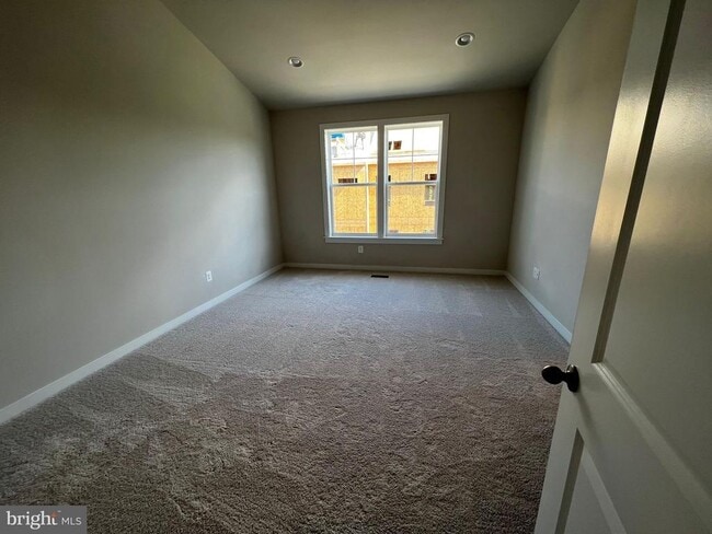 Building Photo - 110 Kinross Ln