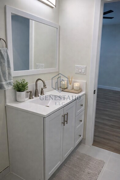 Building Photo - 11040 Genesta Ave