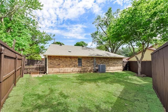 Building Photo - 1406 Collin Dr