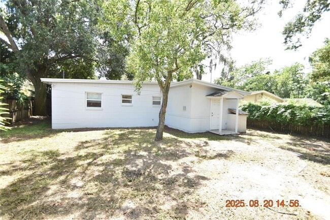Building Photo - 1106 E Seneca Ave