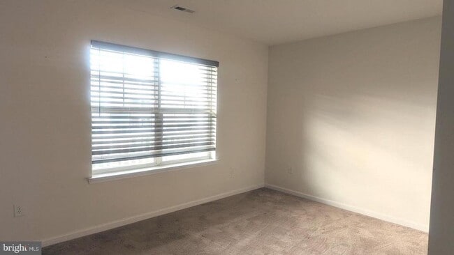 Building Photo - 24238 Zinfandel Ln