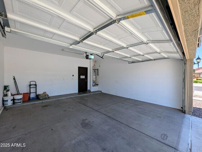 Building Photo - 3731 W St Kateri Dr