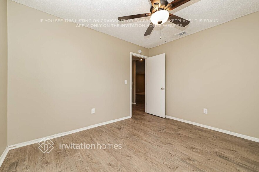 Building Photo - 1517 Kestrel Way
