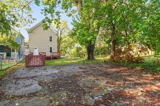 Building Photo - 1958 Fairfax Ave