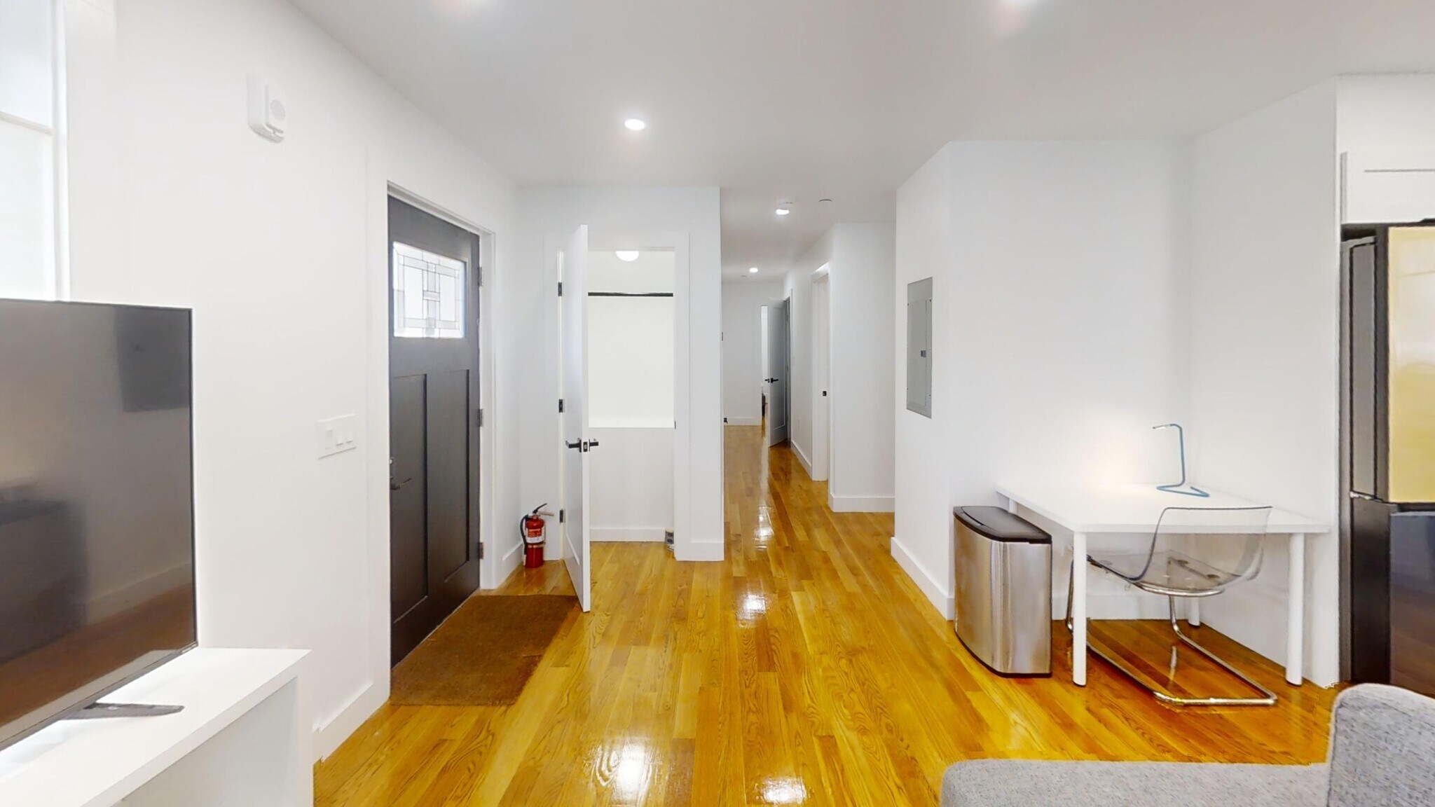 Building Photo - 36 Shepard St