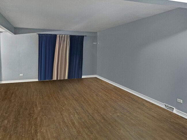 Building Photo - 301 Cornell Ave