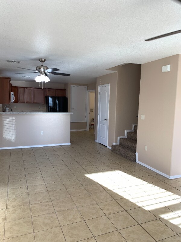 Building Photo - 6345 Reynolds Dr