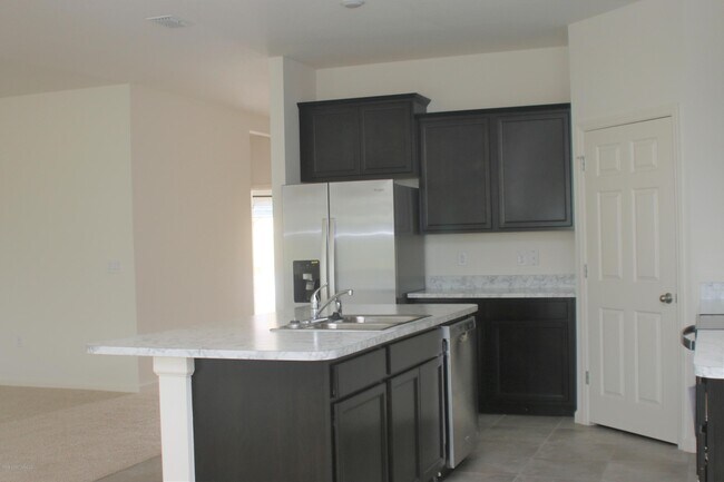 Building Photo - 4437 Magenta Isles Dr