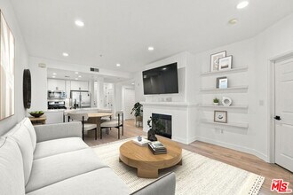 Building Photo - 12963 W Runway Rd