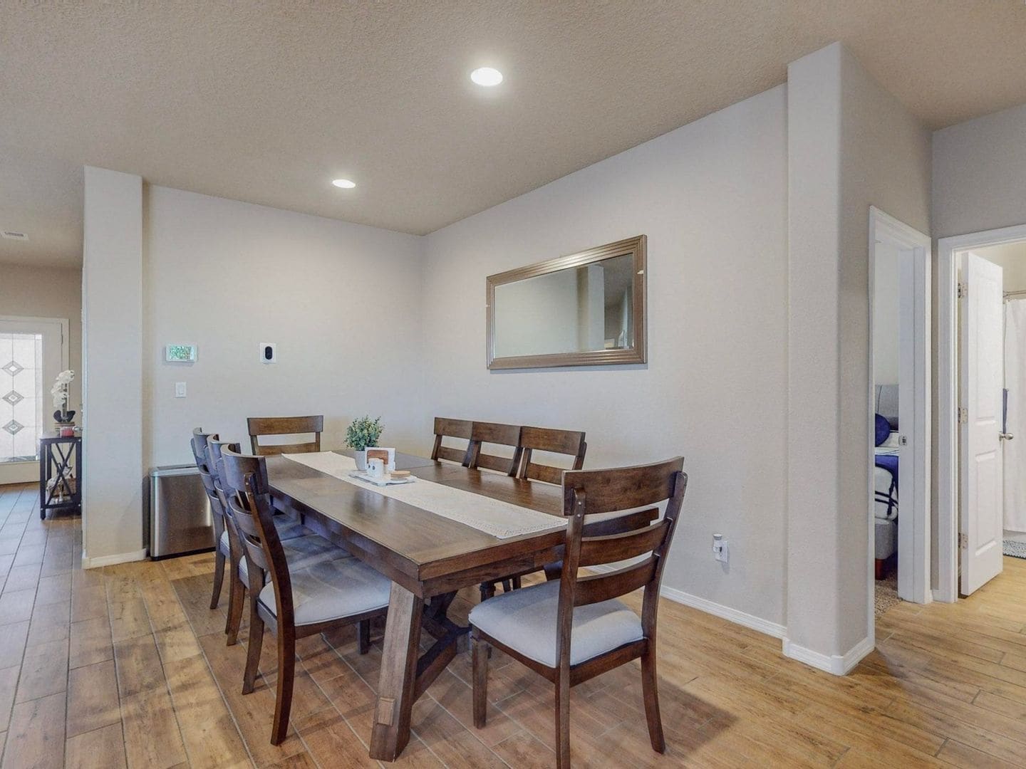 Building Photo - 2023 Silver Dollar St SE