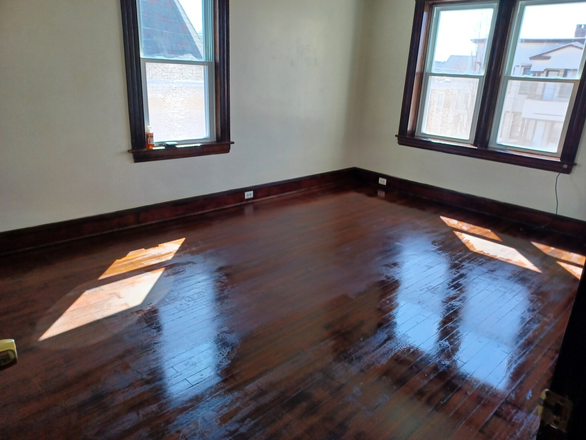 Building Photo - 306 Madison Ave