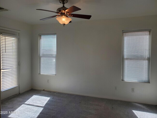 Building Photo - 20672 W White Rock Rd