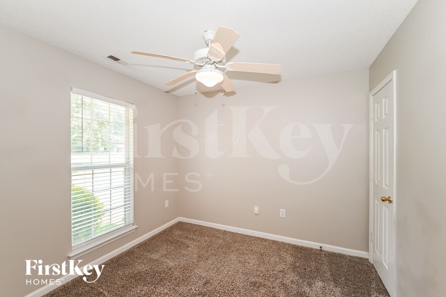 Building Photo - 16126 Amber Field Dr