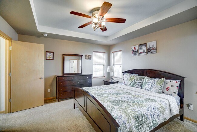 Building Photo - 818 Redan Dr