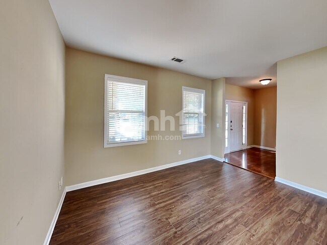 Building Photo - 5655 Livingston Ct