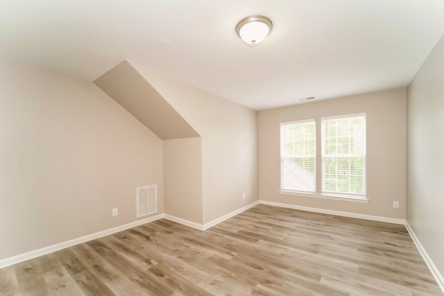 Building Photo - 12018 Cheviott Hill Ln