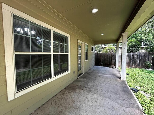 Building Photo - 408 Nelray Blvd