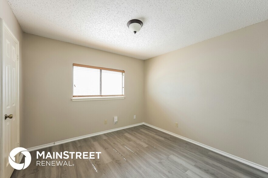 Building Photo - 16135 Turnstone Ln