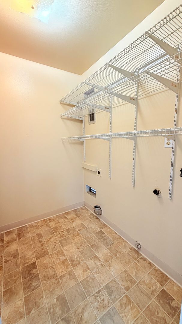 Building Photo - 3169 Santa Cruz Ln