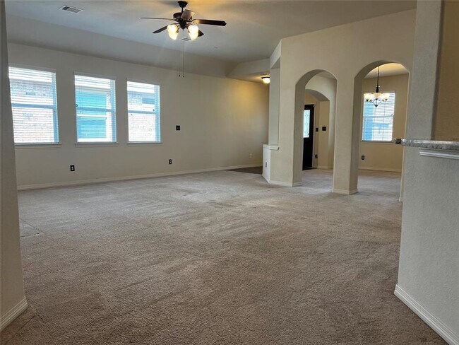Building Photo - 8327 Quiet Bay Dr