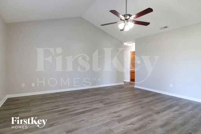 Building Photo - 129 Glengariff Ln