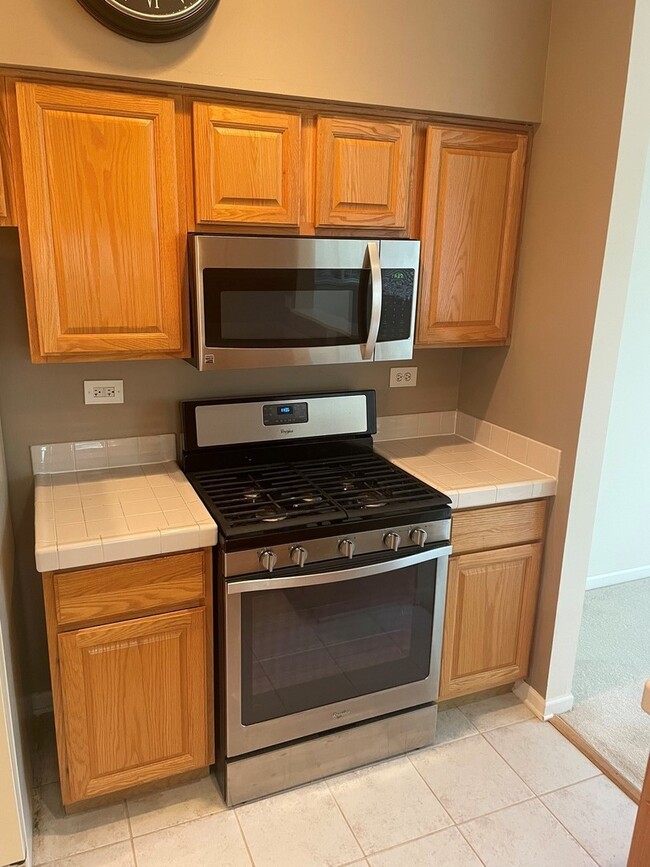 Building Photo - 3092 Kentshire Cir