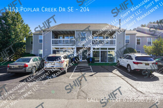 Building Photo - 3151 Poplar Creek Dr SE