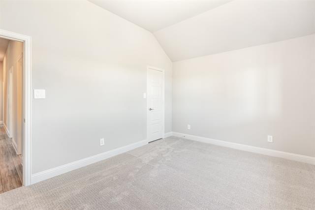 Building Photo - 630 Crystal Lk Ln
