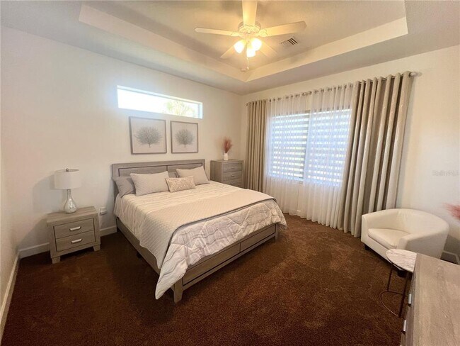 Building Photo - 8224 Leopold Ave