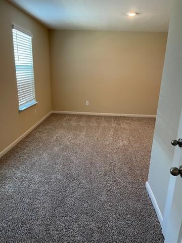 Building Photo - 2306 Dahlia Way