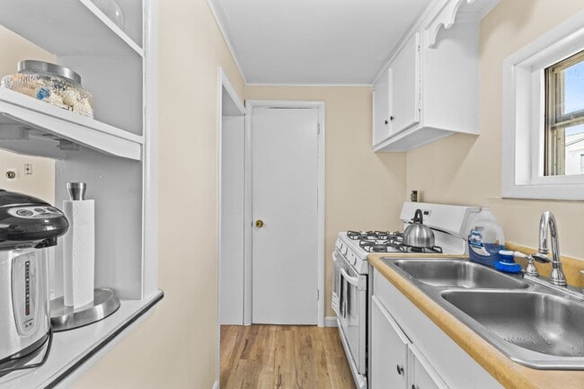 Building Photo - 9 Lafountain St