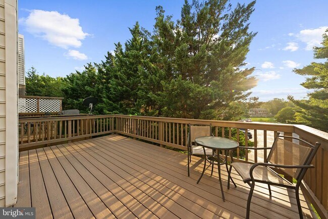 Building Photo - 1122 Cypress Tree Pl