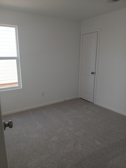 Building Photo - 7171 Sapphire Rdg