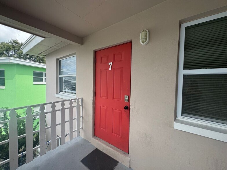 Building Photo - 311 Avanda Ct