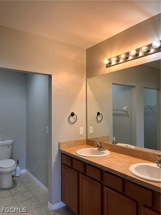 Building Photo - 10353 Canal Brook Ln