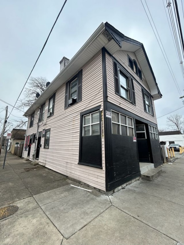 Building Photo - 600 East Ave