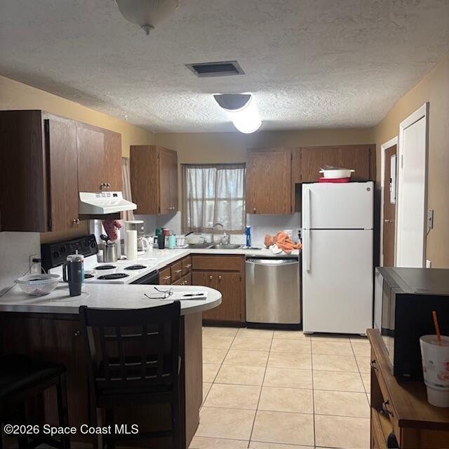 Building Photo - 108 Ave D E