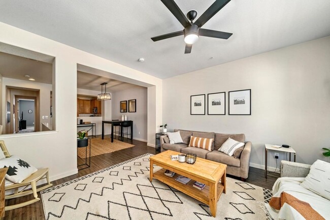 Building Photo - 8430 Crystal Walk Cir