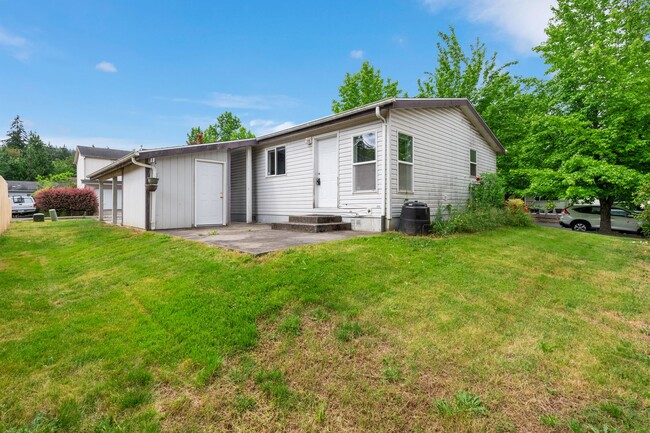 Building Photo - 3BR House Available in Pleasant Valley