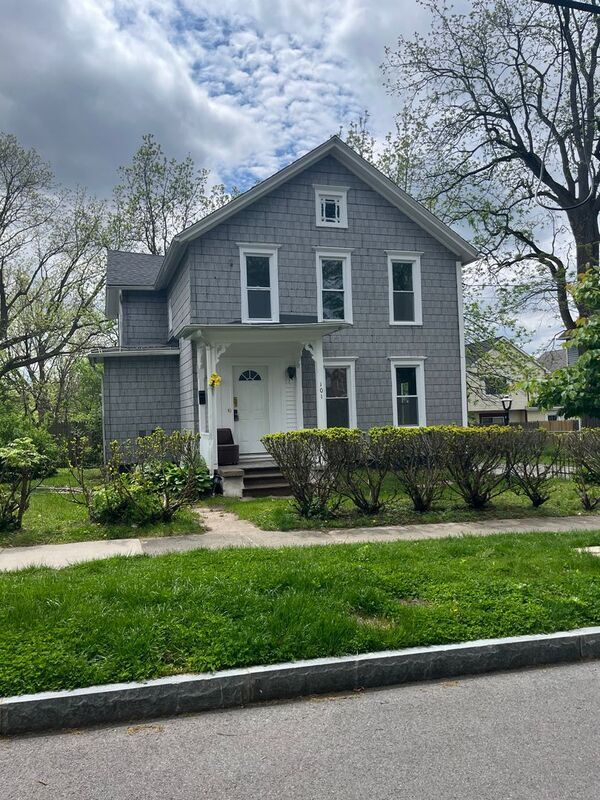 Primary Photo - 101 Cottage St