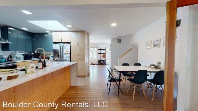 Building Photo - 3 br, 2 bath House - 860 Gilpin Dr