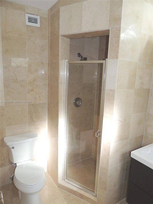 Building Photo - 1152 99th St