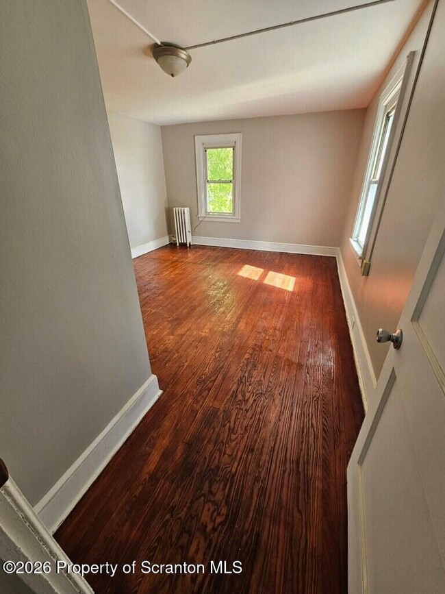 Building Photo - 130 Willow St