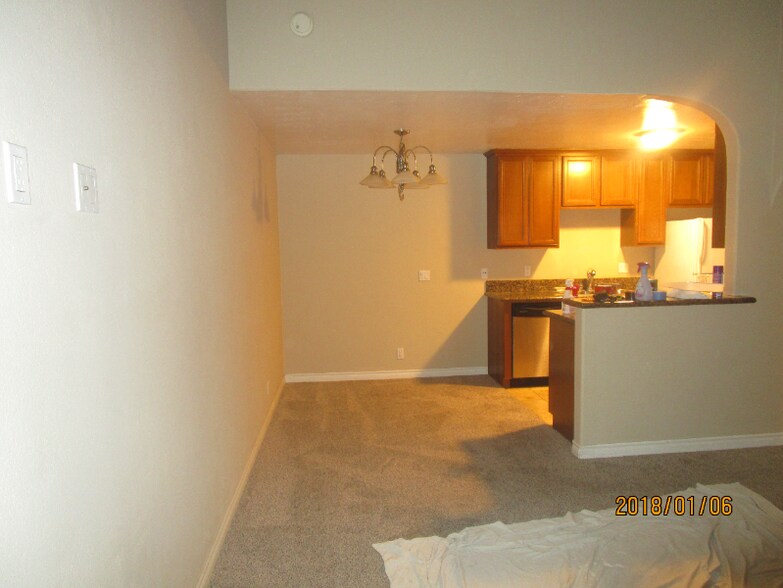 Building Photo - 1929 Avenida Del Mexico